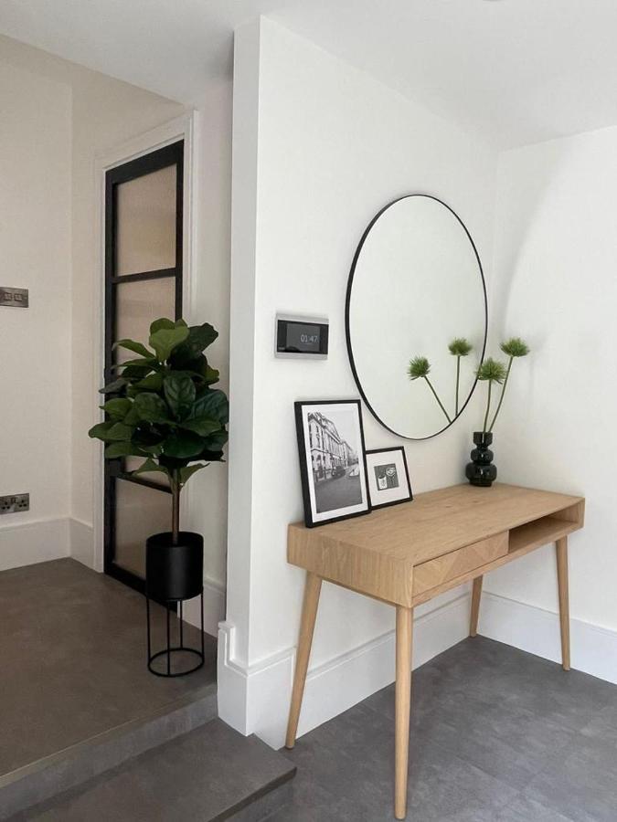 Brand New 3-Bedroom Home In London Kültér fotó